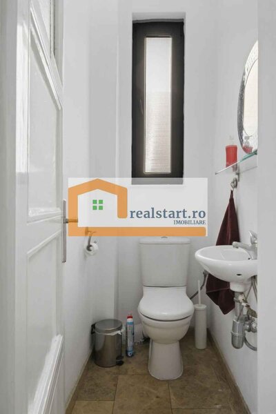Polona, P-ta Romana, exclusivist, metrou P-ta Romana la 600m distanta